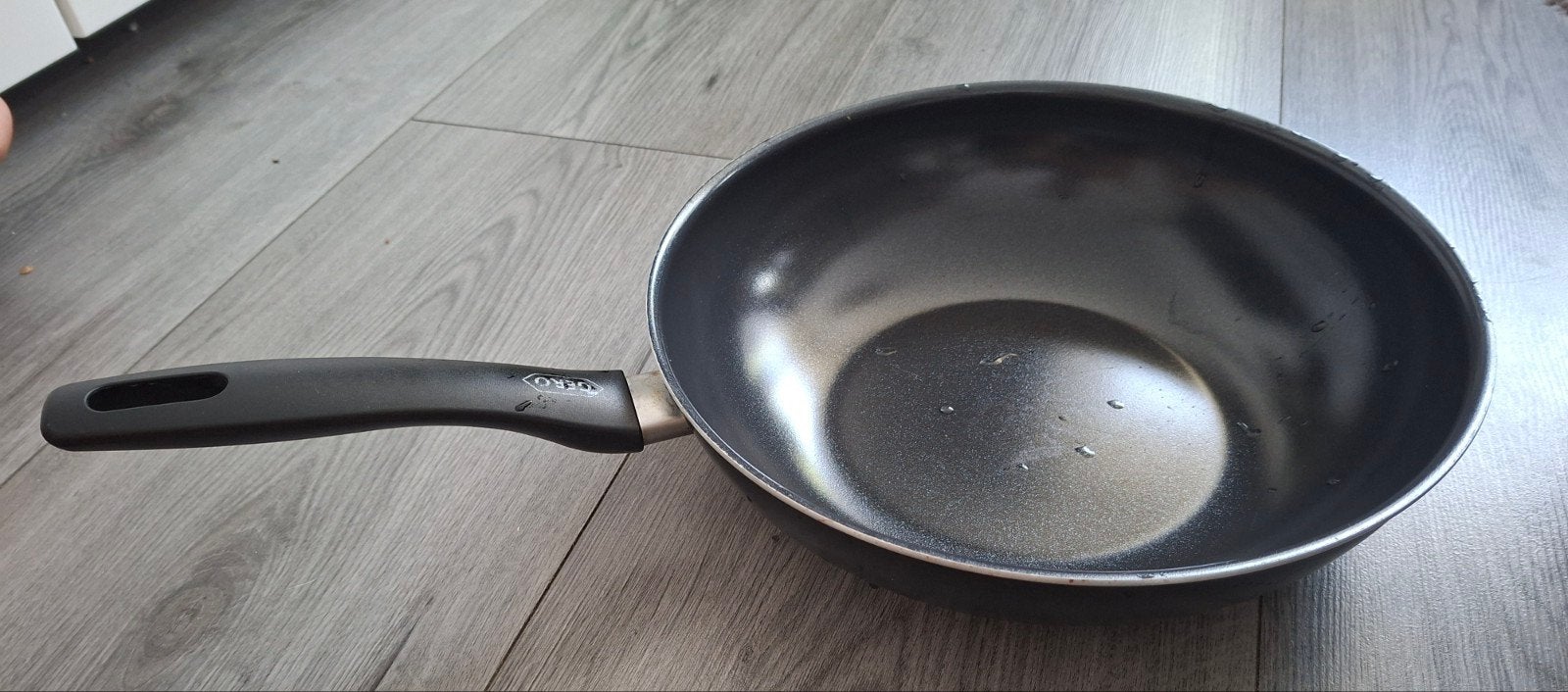 Gero anti-aanbak wok, Huis en Inrichting, Keuken | Potten en Pannen, Ophalen of Verzenden, Aluminium, Wok