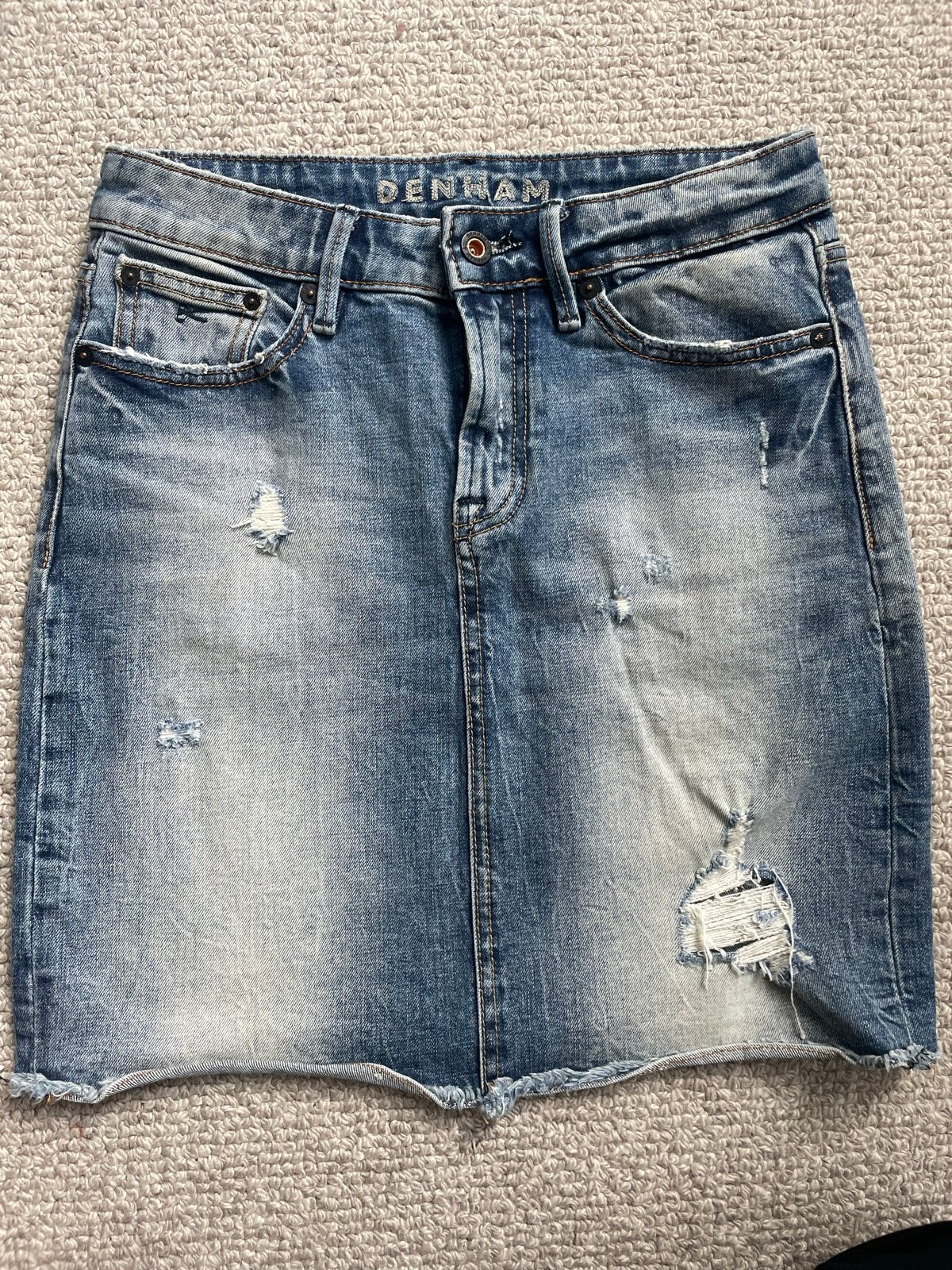 Denham spijkerrok maat 26 (XS) met stretch, Ophalen of Verzenden, Zo goed als nieuw, Maat 34 (XS) of kleiner, Blauw