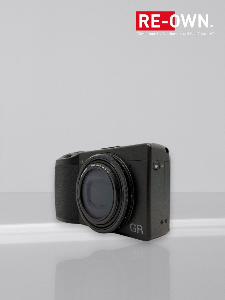 RICOH GR III | NIEUWSTAAT | 3.192 CLICKS | EXTRA'S | DOOS, Ricoh, ,, Ophalen of Verzenden, Zo goed als nieuw