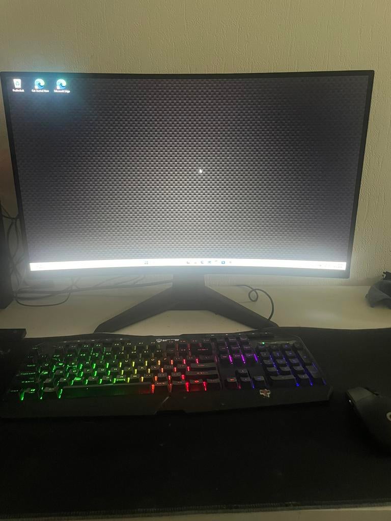 Gaming monitor curved 27 inch, Computers en Software, Desktop Pc's, Zo goed als nieuw, Ophalen of Verzenden