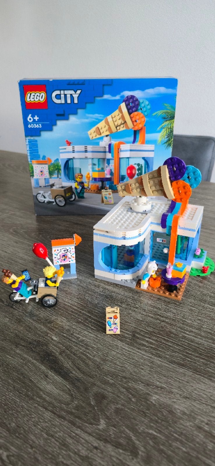 Lego City 60363 Ijswinkel, Ophalen of Verzenden, Zo goed als nieuw