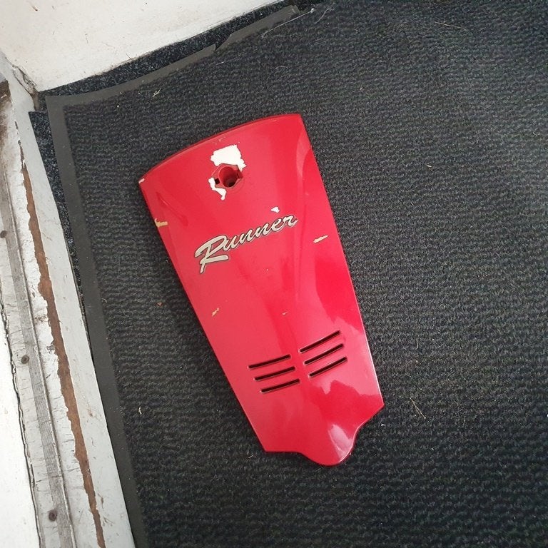 Voorkap voor kap Gilera Runner rood kappen onderdelen 227, Ophalen of Verzenden, Gebruikt, Kap, Overige merken