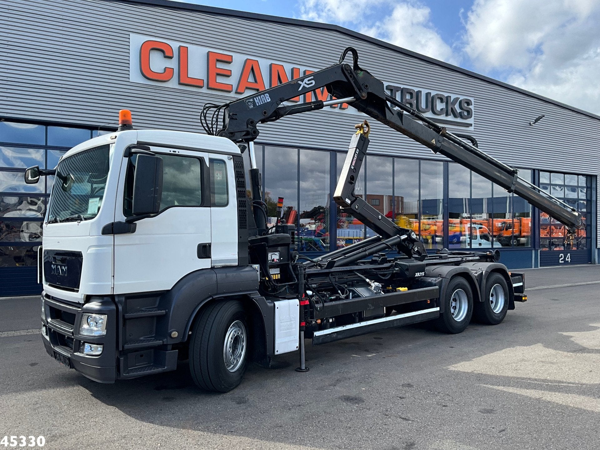 MAN TGS 26.360 6x4 Hiab 12 Tonmeter laadkraan (bj 2009), Auto's, Vrachtwagens, Automaat, Diesel, 2 stoelen, Euro 4