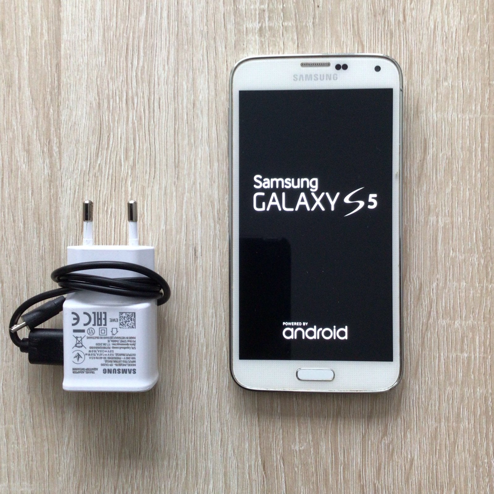 Samsung Galaxy S5 - Wit - Inclusief oplader, Gebruikt, Wit, Touchscreen, Ophalen of Verzenden