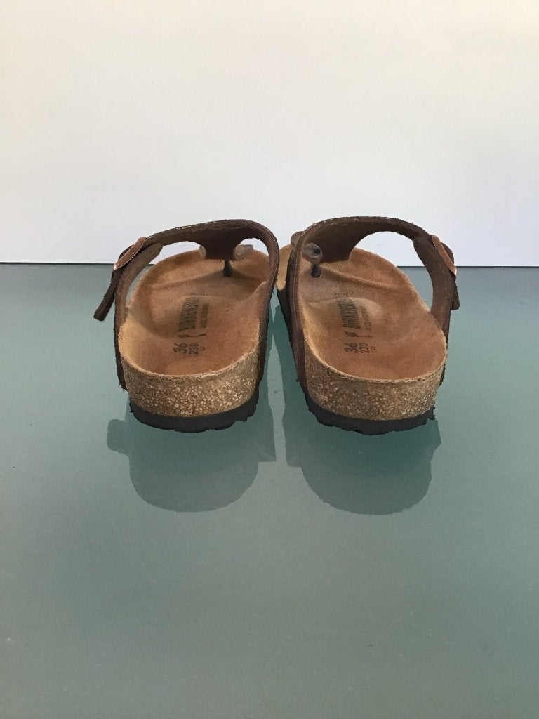 Birkenstock 36 | bruine slippers Gizeh | Gratis verzenden, Kleding | Dames, Schoenen, Slippers, Bruin, Verzenden, Zo goed als nieuw