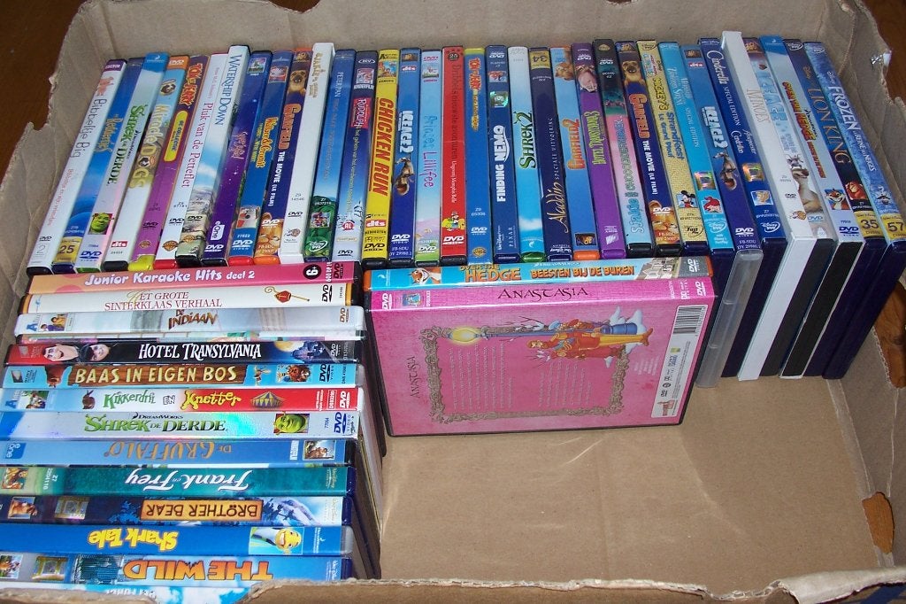 doos met ongeveer 50 kinder dvd's nr 2, Gebruikt, Alle leeftijden, Overige genres, Ophalen of Verzenden