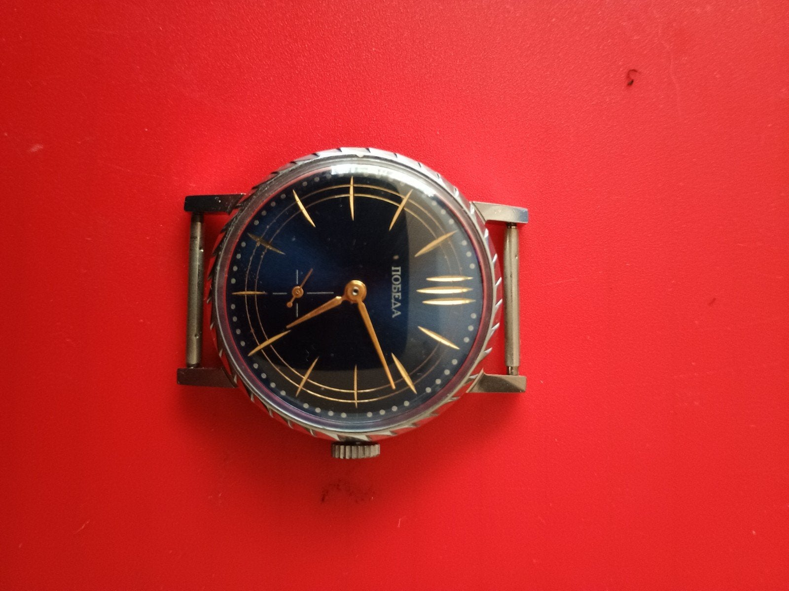 Vintage pobeda horloge, Ophalen of Verzenden, Zo goed als nieuw, Staal, Overige merken