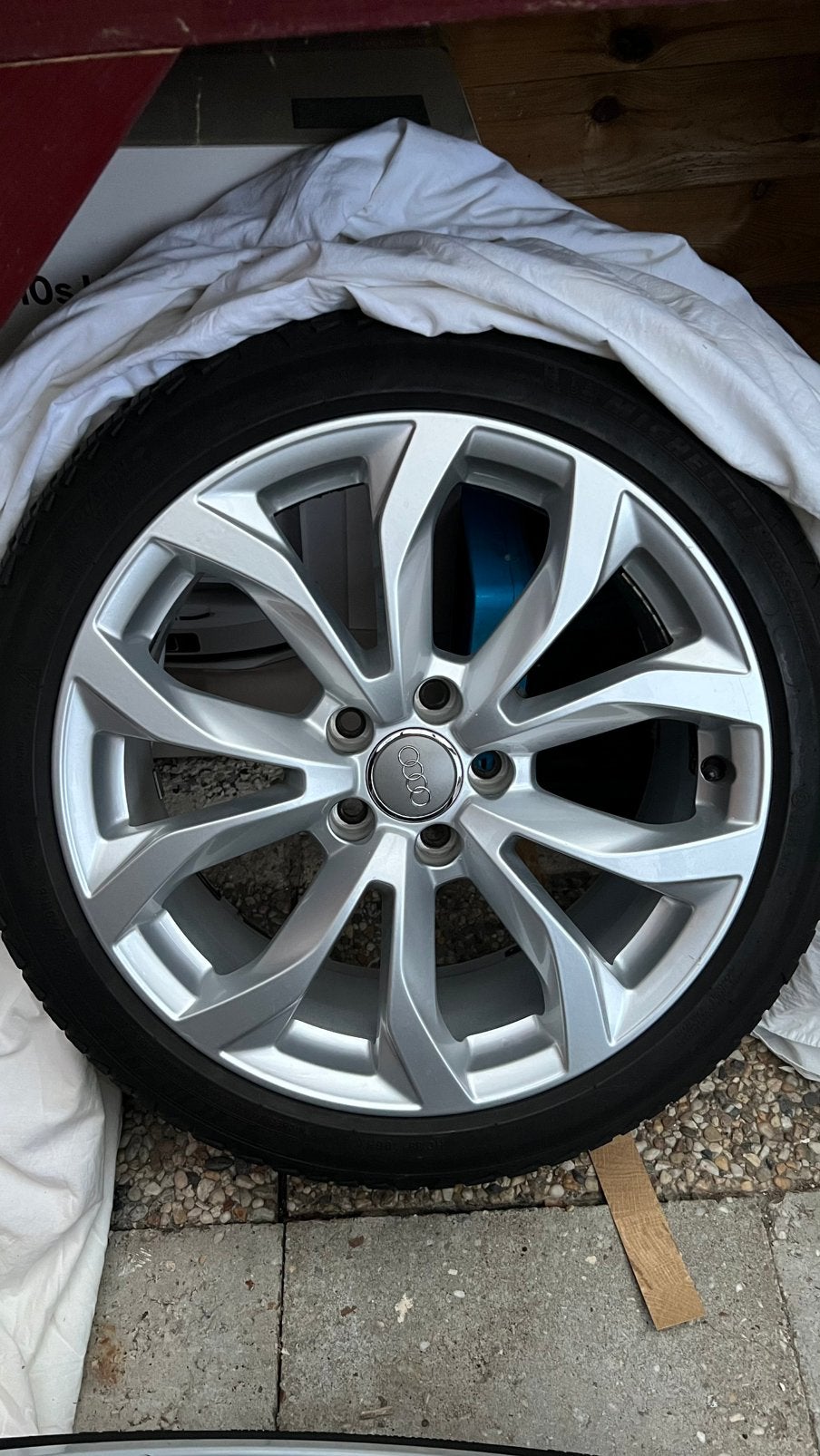Originele 18 inch Audi velgen incl all season, Ophalen, 18 inch, Banden en Velgen, All Season