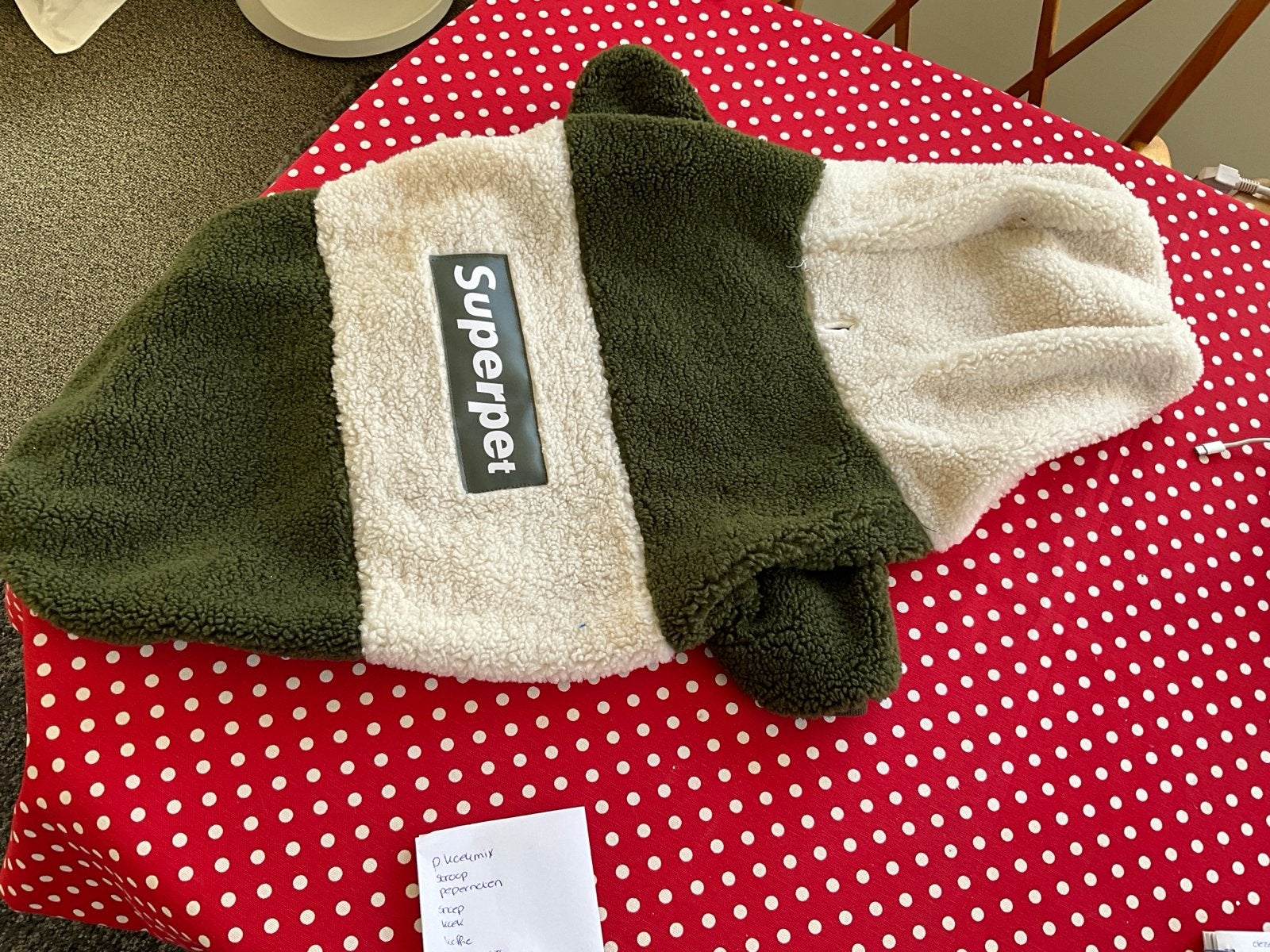 Lekker warm hondentrui met capuchon, 60 cm, Ophalen of Verzenden, Nieuw, Overige typen