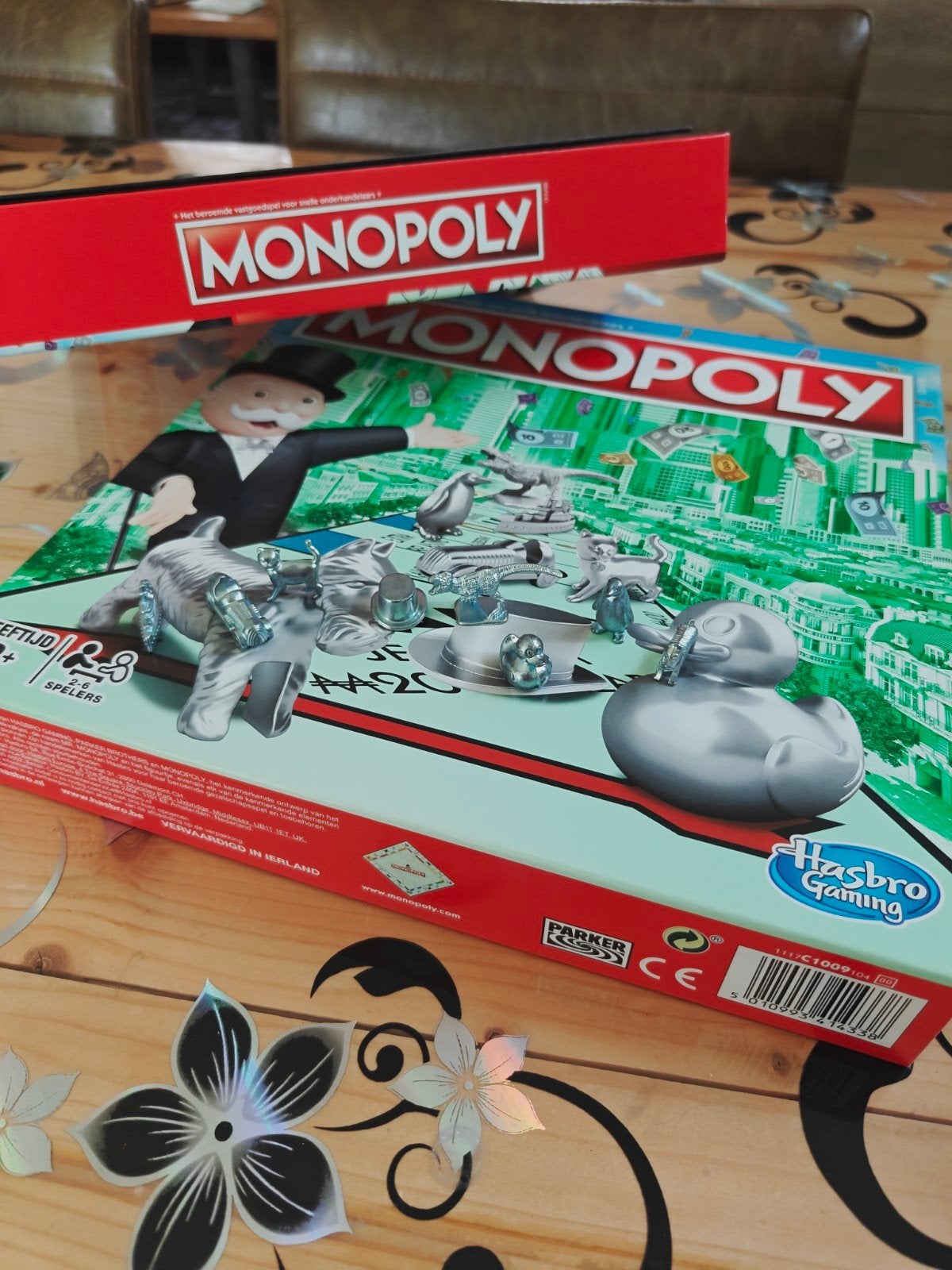 Monopoly Bordspel - Klassiek Familieplezier, Vijf spelers of meer, Ophalen of Verzenden, Zo goed als nieuw, Hasbro Gaming