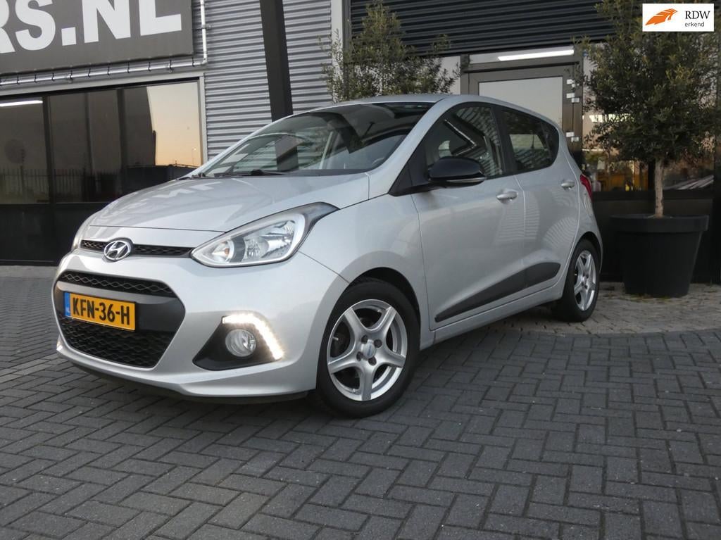 Hyundai I10 1.0i i-Motion Premium Airco | Eleck pakket, Auto's, Voorwielaandrijving, Euro 5, Stof, Gebruikt