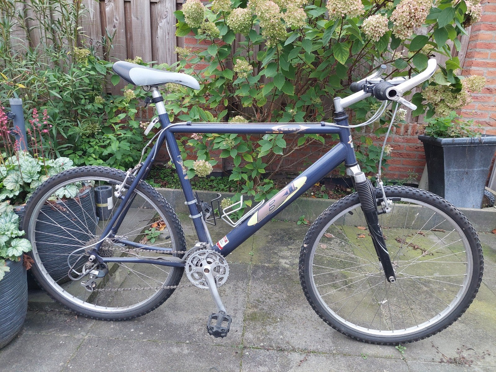 B1 mountainbike, Gebruikt, Velgrem, Meer dan 20 versnellingen, Ophalen
