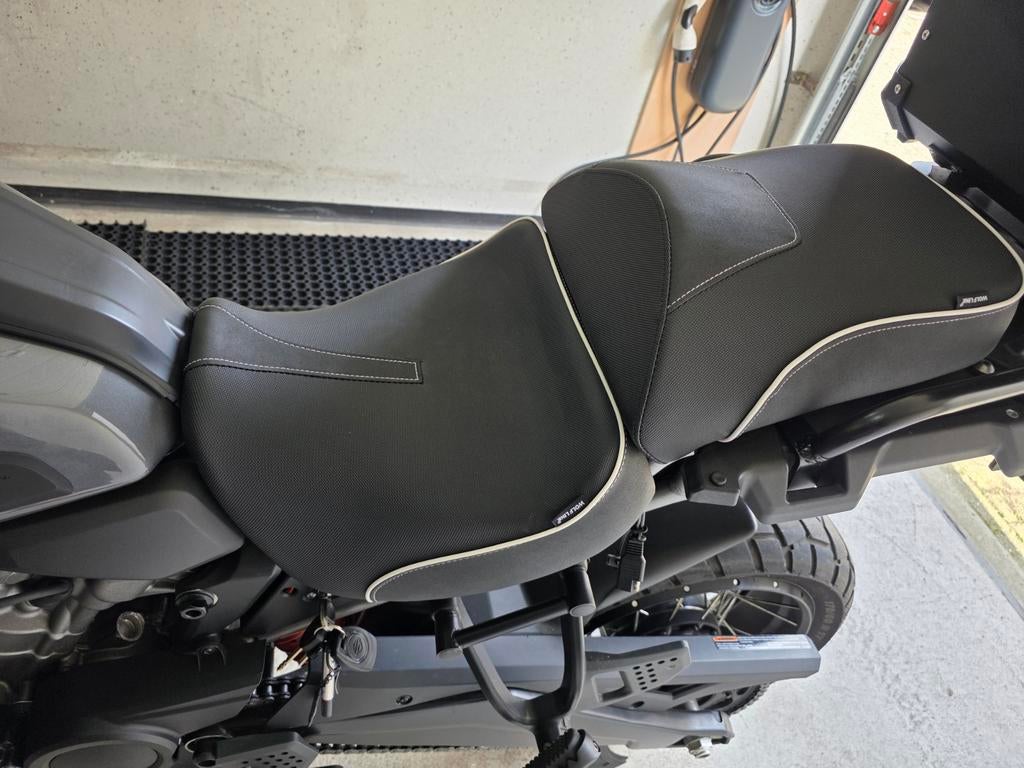 Vaste prijs Comfortzadel voor Harley-Davidson Pan America, Motoren, Ophalen of Verzenden, Zo goed als nieuw
