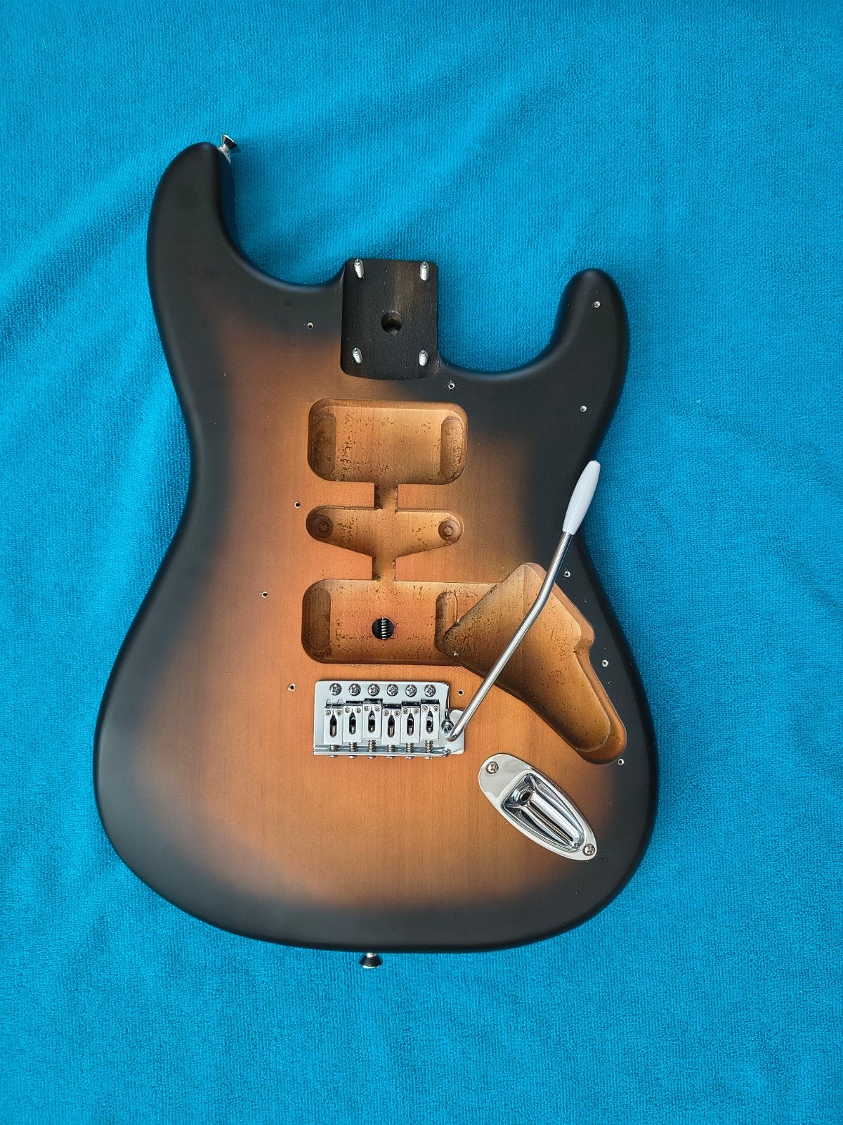 Squier body sunburst, Muziek en Instrumenten, Ophalen of Verzenden, Zo goed als nieuw, Solid body, Fender