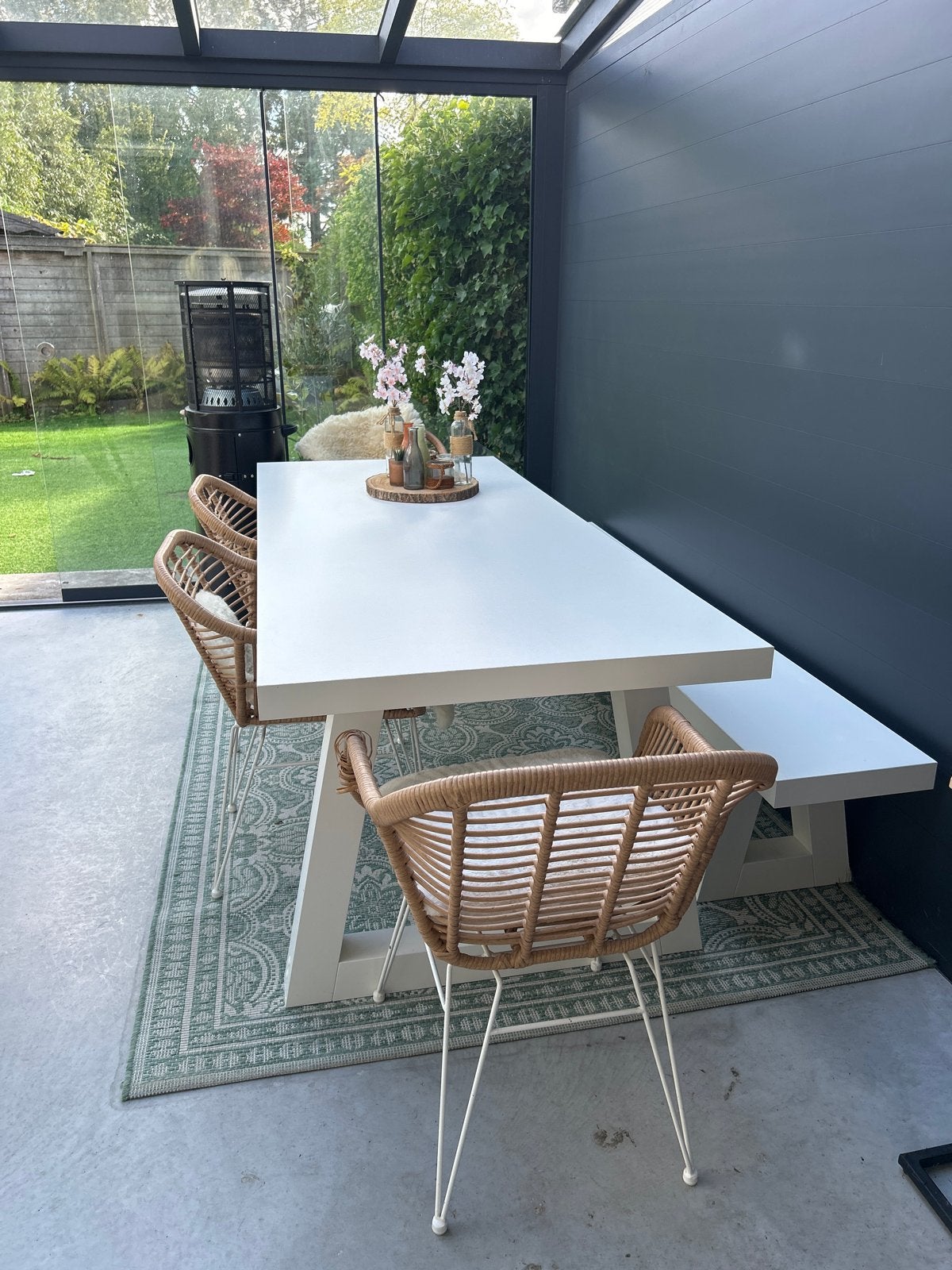 Witte eettafel met bank, Huis en Inrichting, Ophalen, 200 cm of meer, 50 tot 100 cm, Zo goed als nieuw