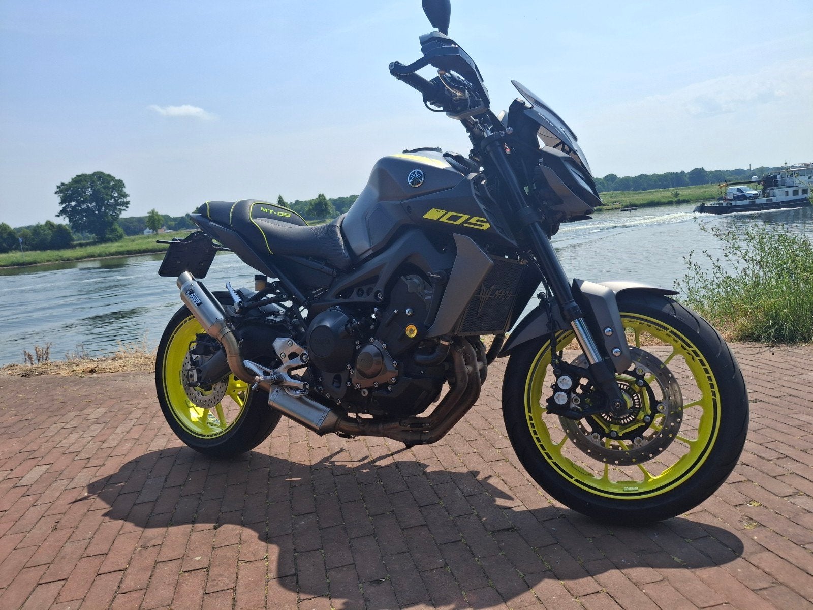 Yamaha mt09 veel opties, met yss vering!, Occasion, Motorrijbewijs A, Handvatverwarming, 3 cilinders