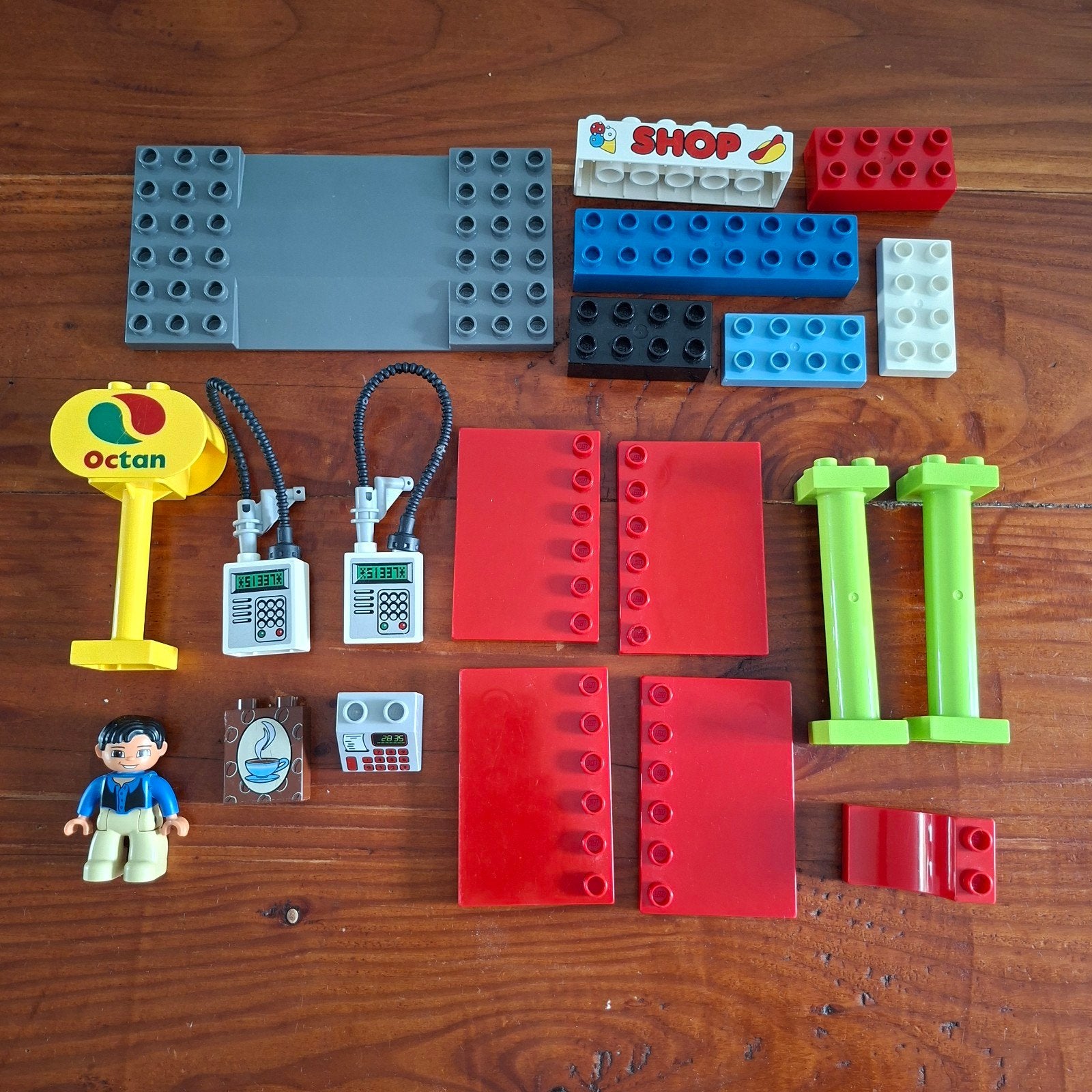 Lego Duplo Octan Tankstation met figuur en accessoires, Ophalen, Gebruikt, Inclusief minifiguren, Duplo