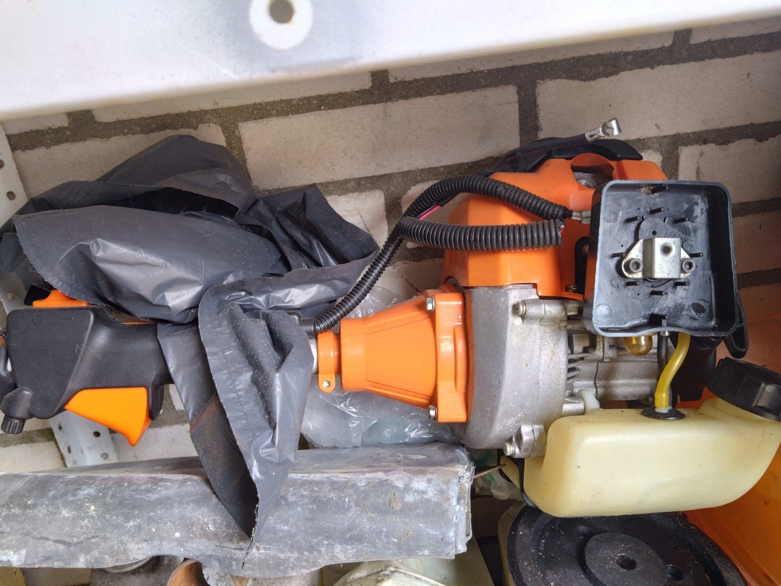 Te koop 2 bosmaaiers, Ophalen, Gebruikt, Benzine