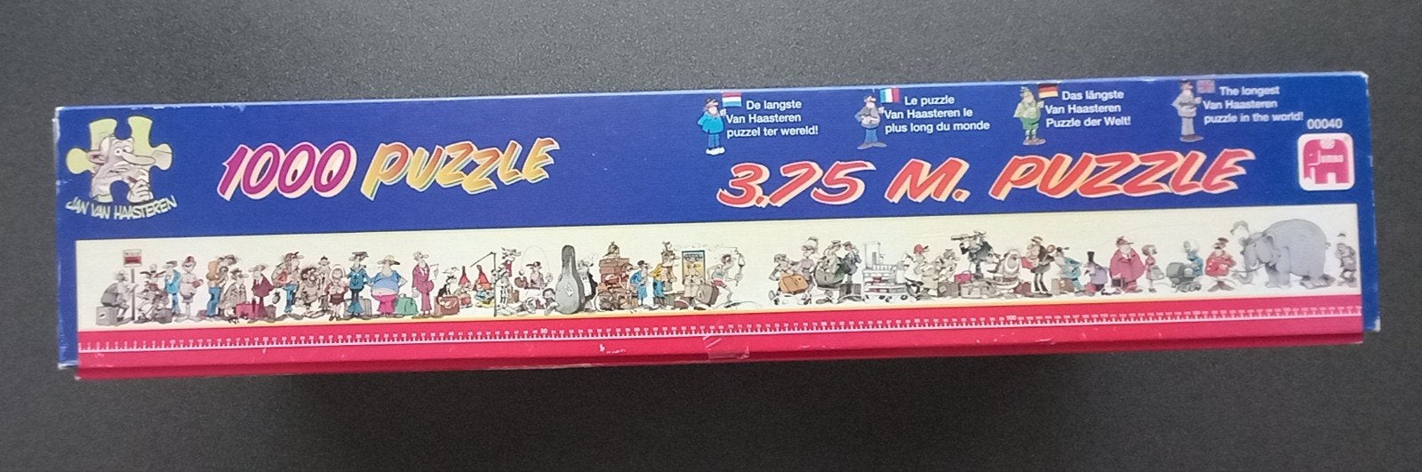 Foto 4 van De langste van Haasteren puzzel, 3,75 meter, 1000 stukjes