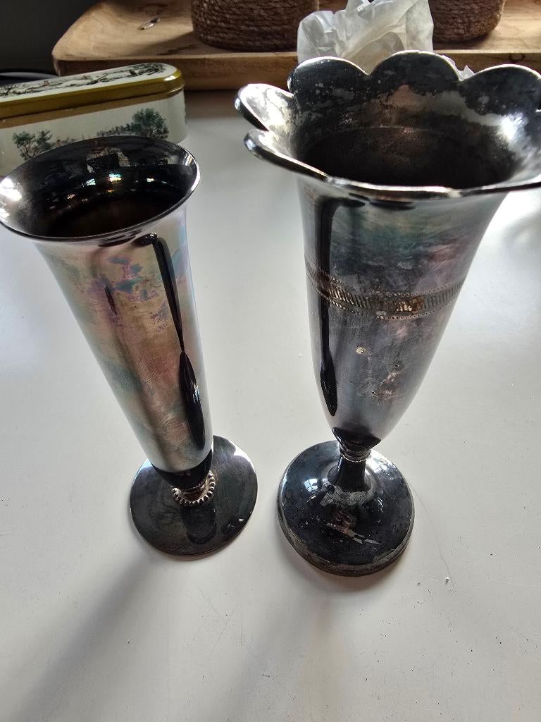 2 verzilverde vaasjes, Antiek en Kunst, Ophalen