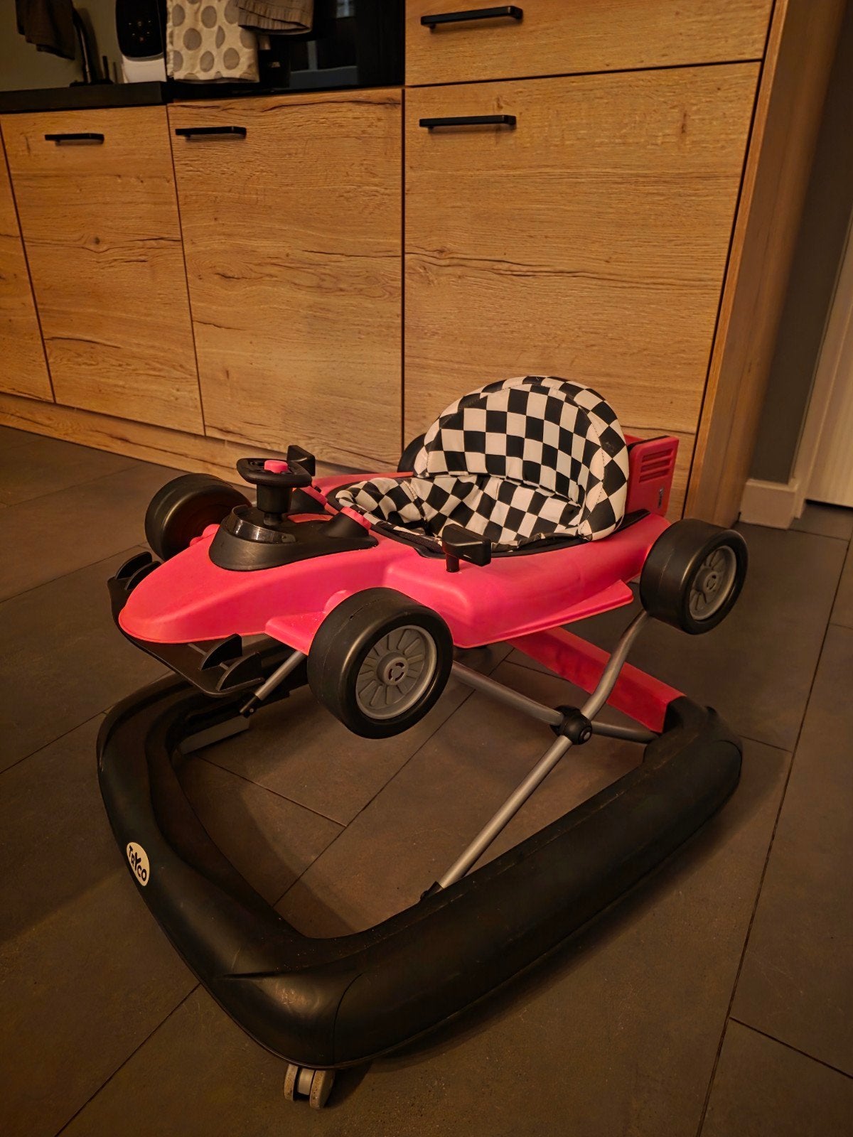 Loopstoel / loopauto Tryco Formule 1 rood, Kinderen en Baby's, Ophalen of Verzenden, Zo goed als nieuw, Auto, Met wieltjes