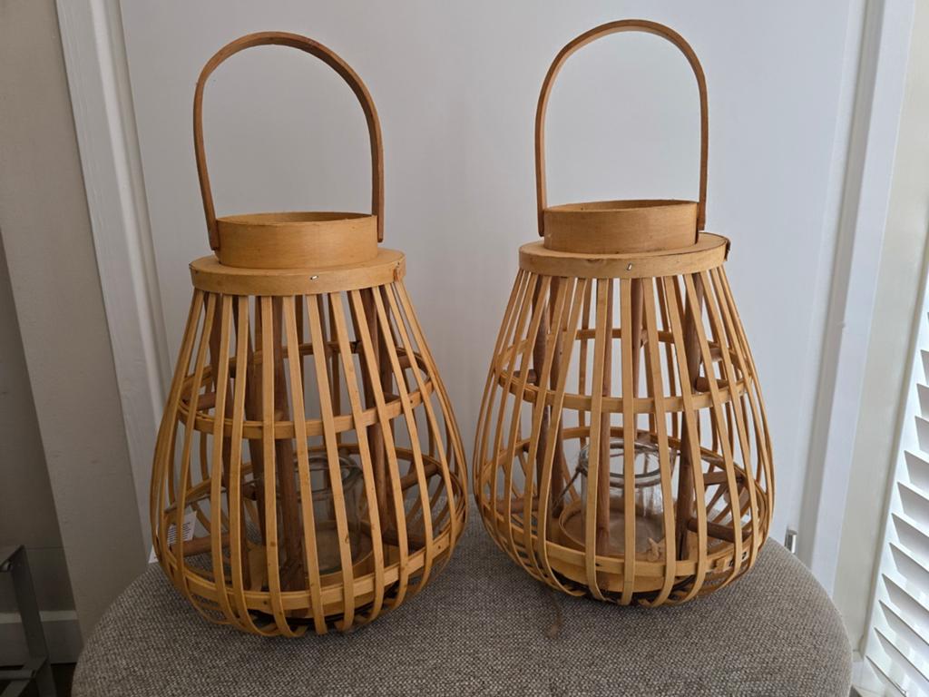 Bamboe/Rotan Lantaarns windlichten met Handvat, Huis en Inrichting, Woonaccessoires | Kandelaars en Kaarsen, Overige materialen