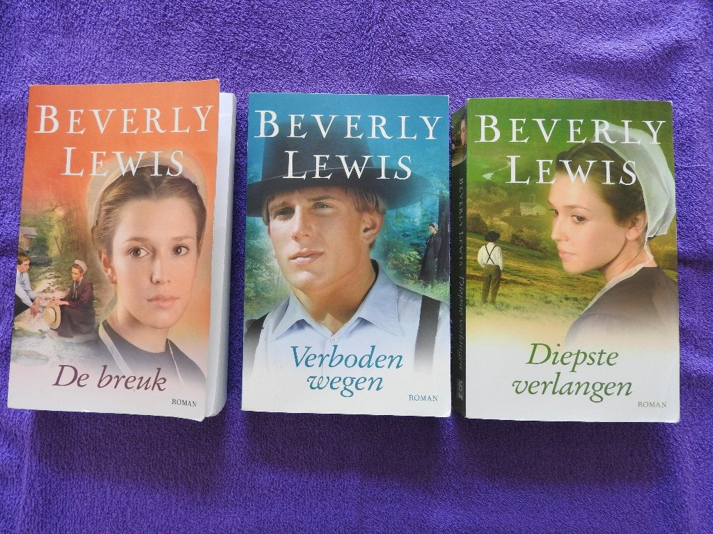 Beverly Lewis - Nellie Fisher serie - 3 dln, compleet, Amish, Ophalen of Verzenden, Zo goed als nieuw