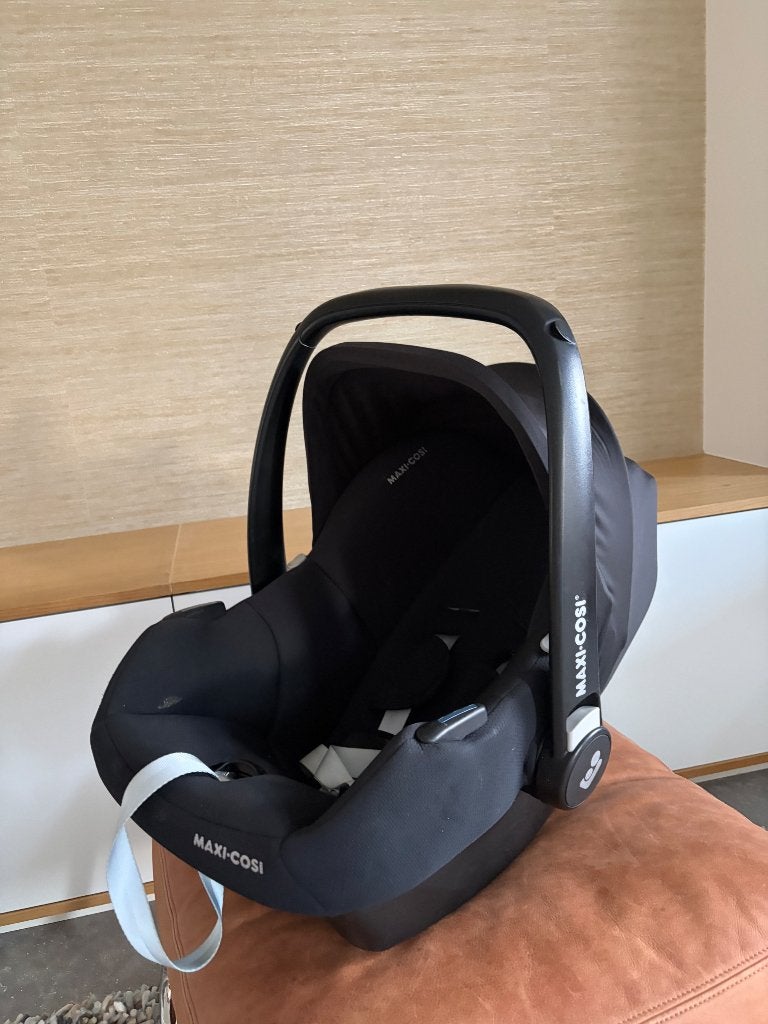 Maxi Cosi in zeer goede staat, Ophalen, Autogordel, Zijbescherming, Zo goed als nieuw
