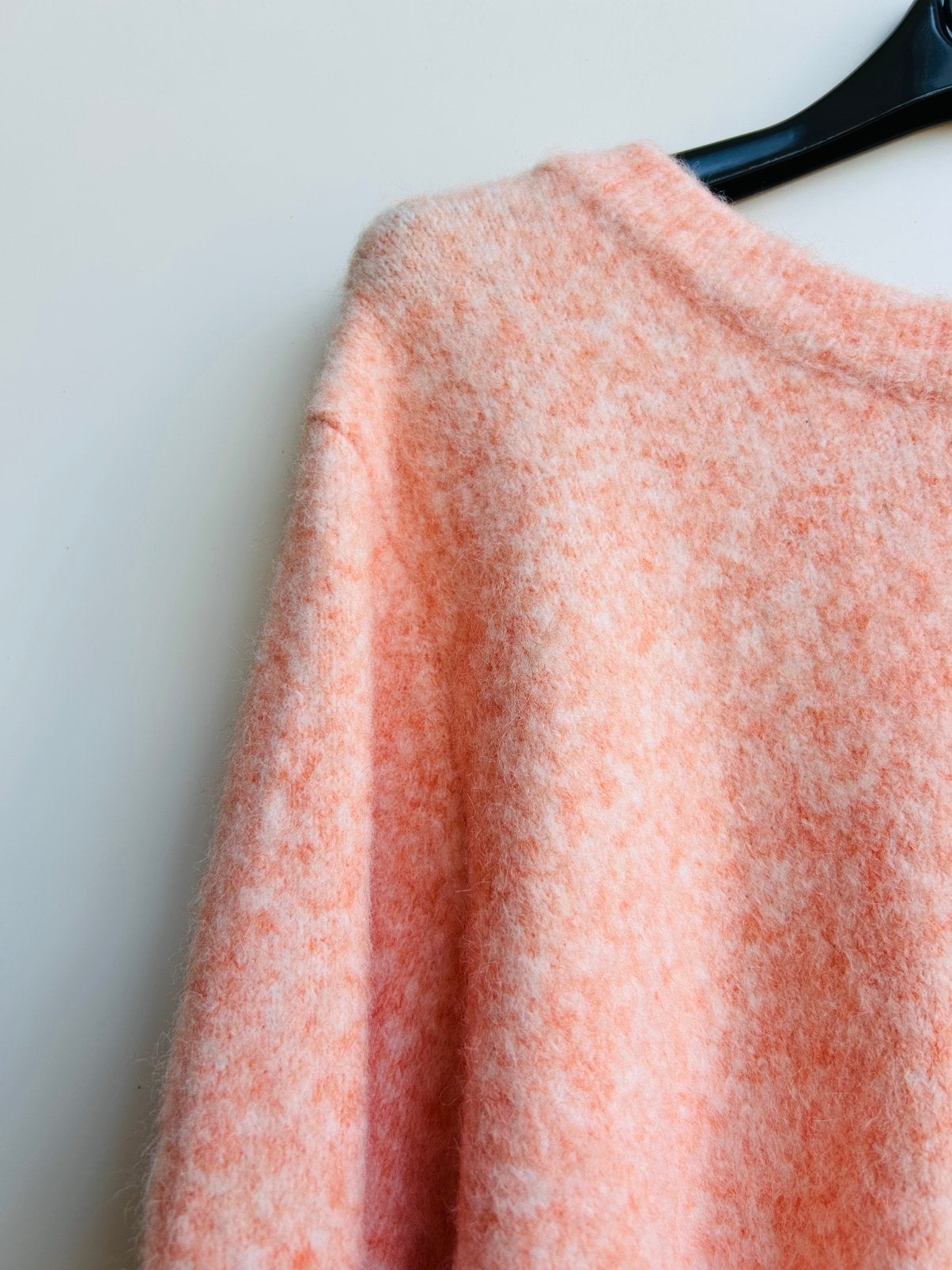 KILKY trui pasteloranje detail rugzijde mt TU, -, Verzenden, Parijs, Nieuw