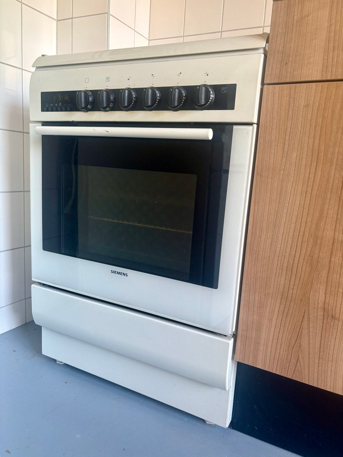 Siemens Vrijstaand Gasfornuis met Oven, Ophalen, Gebruikt, 4 kookzones, Gas