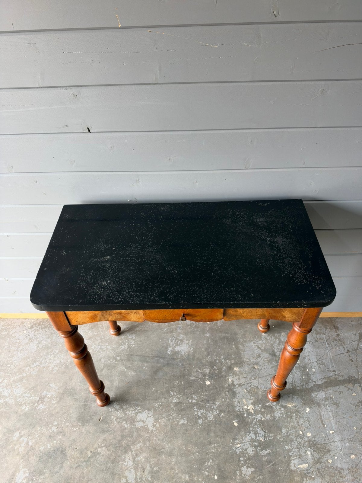 Wand tafel met marmer blad, Ophalen