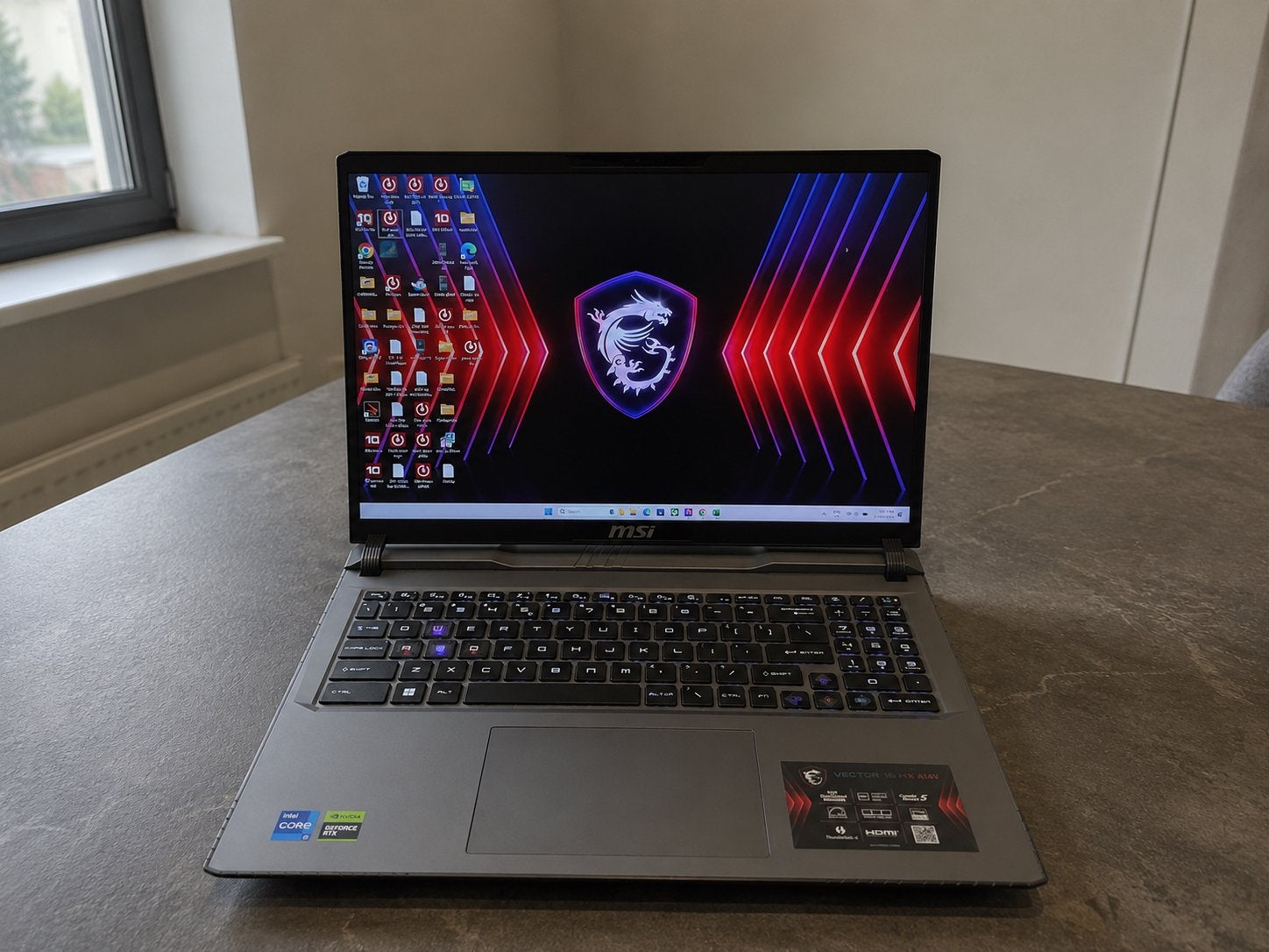 MSI Vector 16 HX A14V gaming laptop | RTX 4070 | 240Hz, Computers en Software, Windows Laptops, Ophalen, Met videokaart, 2 tot 3 Ghz