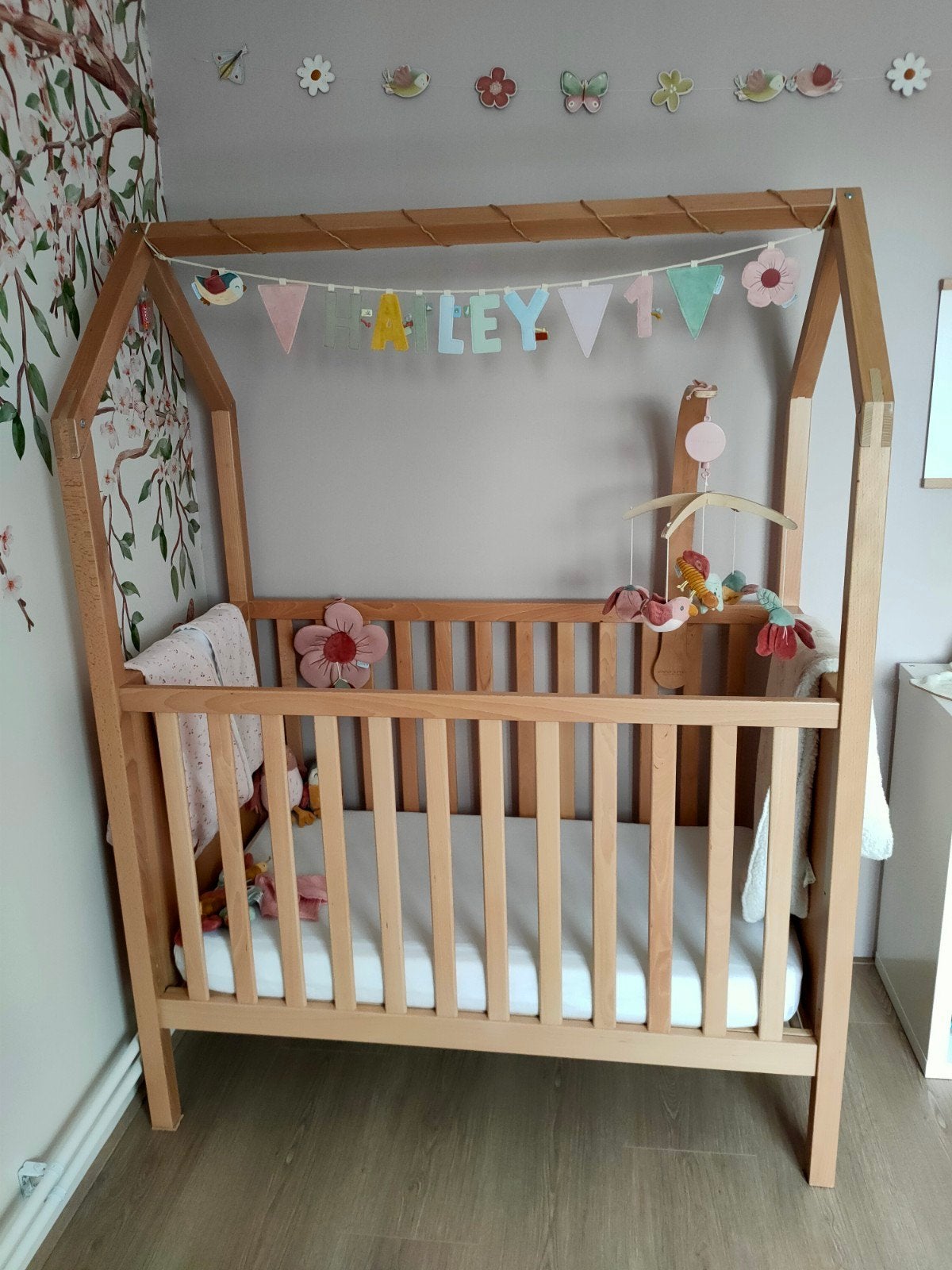 Bopita "My First House" ledikant met matras en beddengoed, Ophalen, Zo goed als nieuw, Ledikant