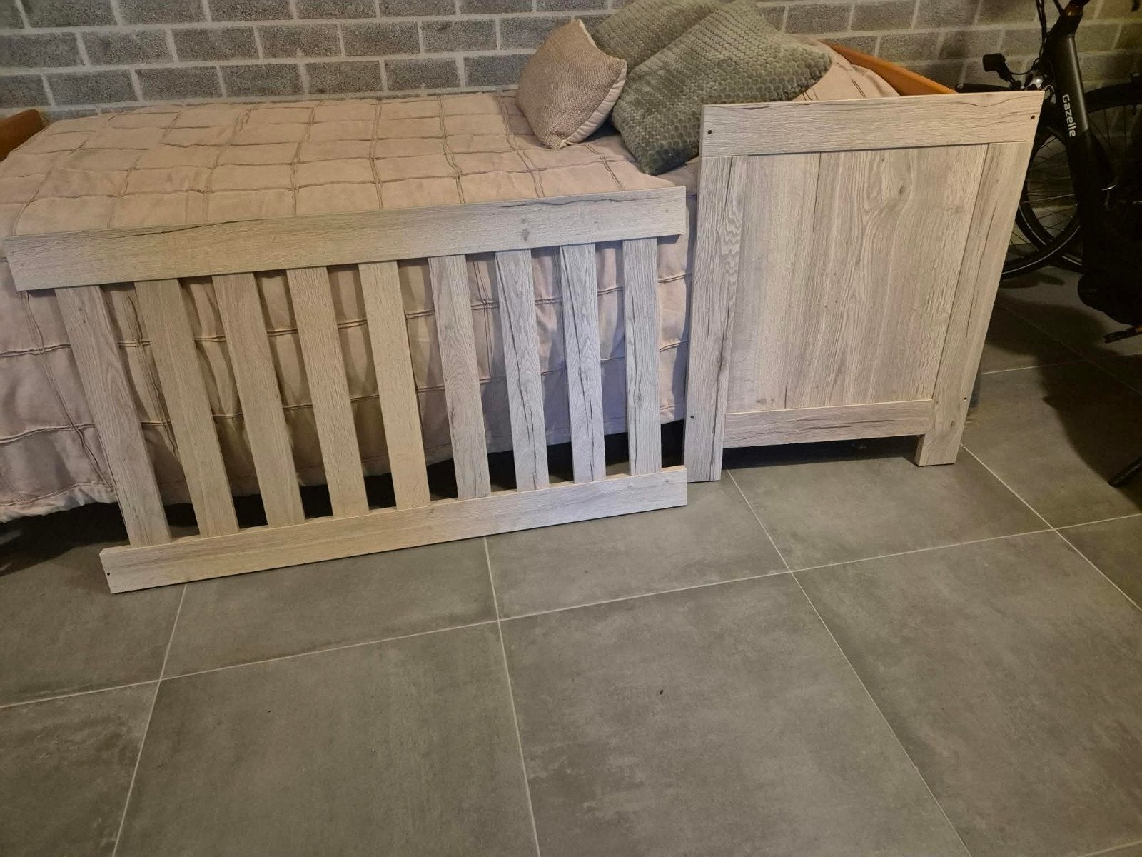 Nieuw babyledikantje - Houten ledikant voor baby, Ophalen, Nieuw, Ledikant