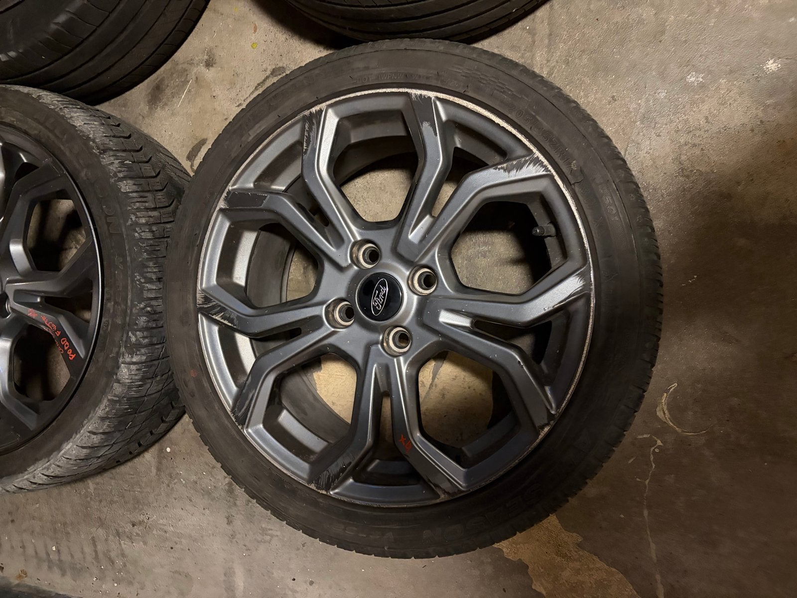 Ford Fiesta ST Line 17 inch velgen met All Season banden, Ophalen