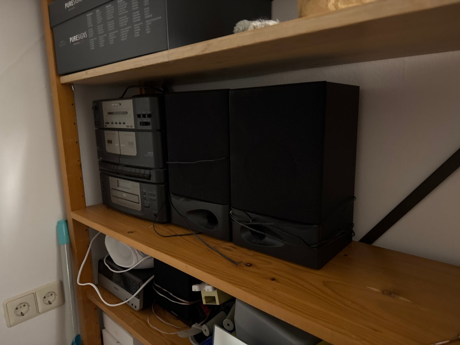 Foto 2 van Magnavox Retro Radio, Cassettedeck & CD-speler met Speakers