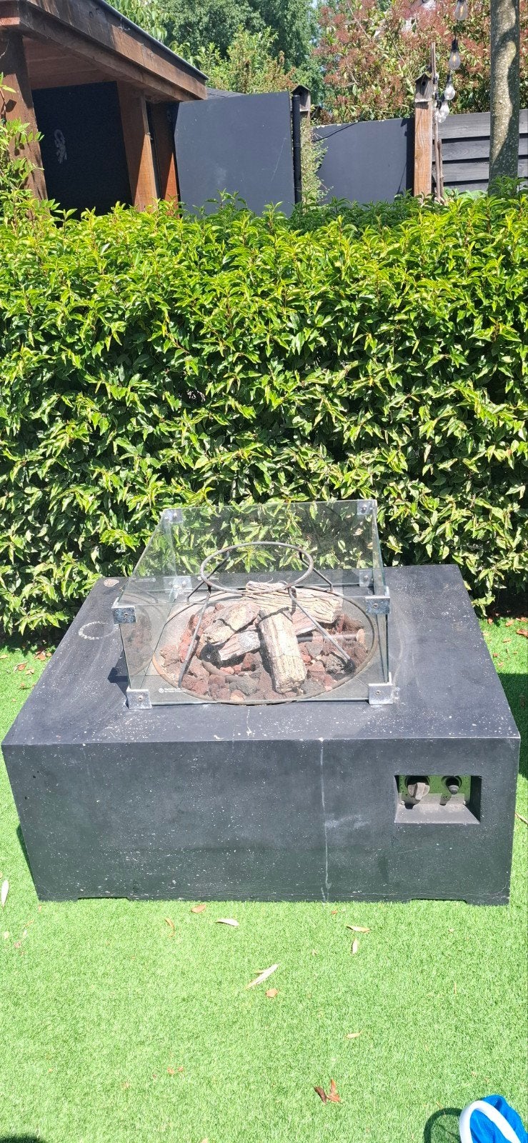 Moderne vuurtafel met glasombouw - Gezellig cocoonen!, Ophalen of Verzenden, Gebruikt, Vuurkorf