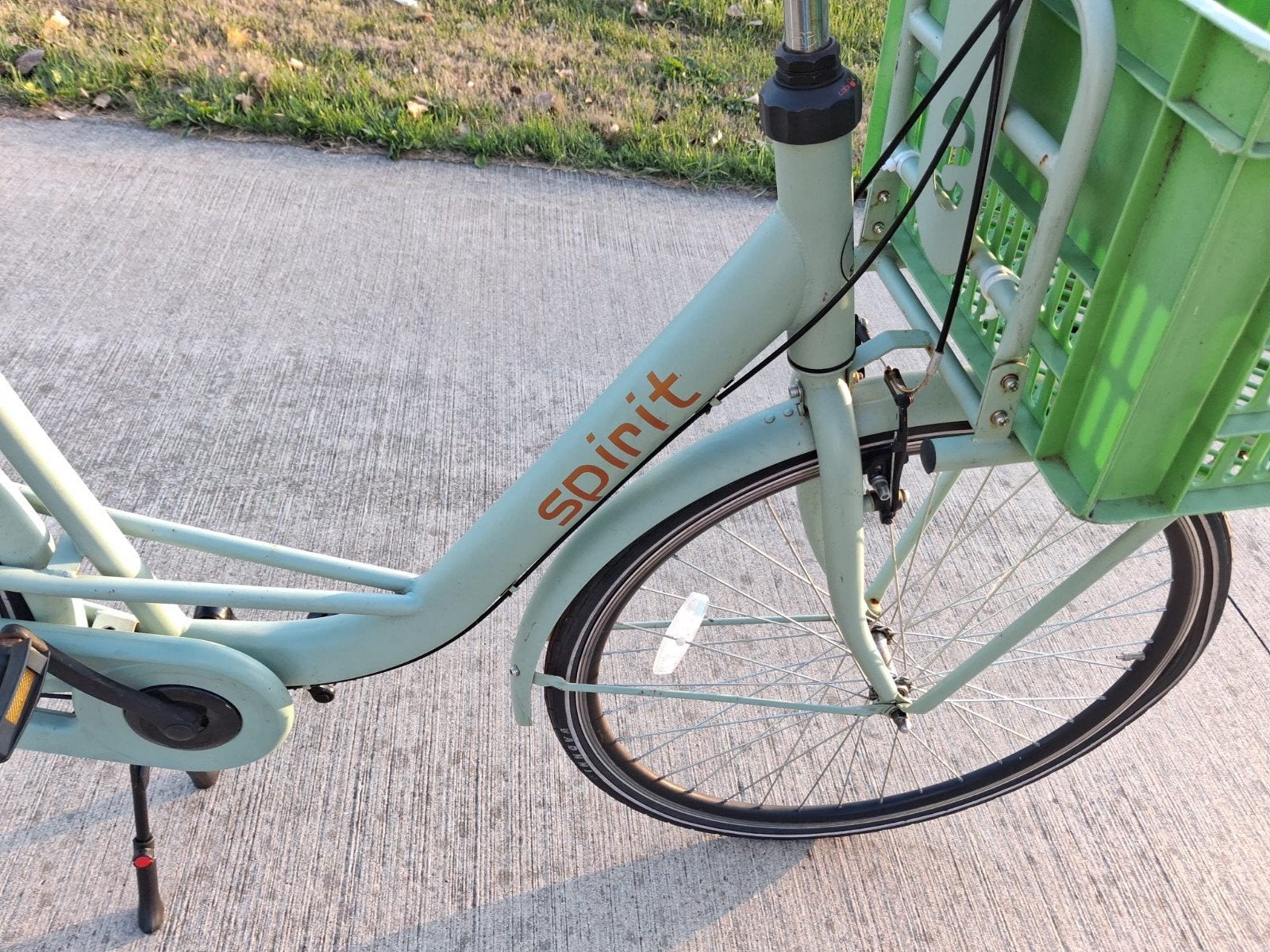 meisjes/damesfietsfiets 28 inch, Versnellingen, Zo goed als nieuw, Trommelrem, Ophalen