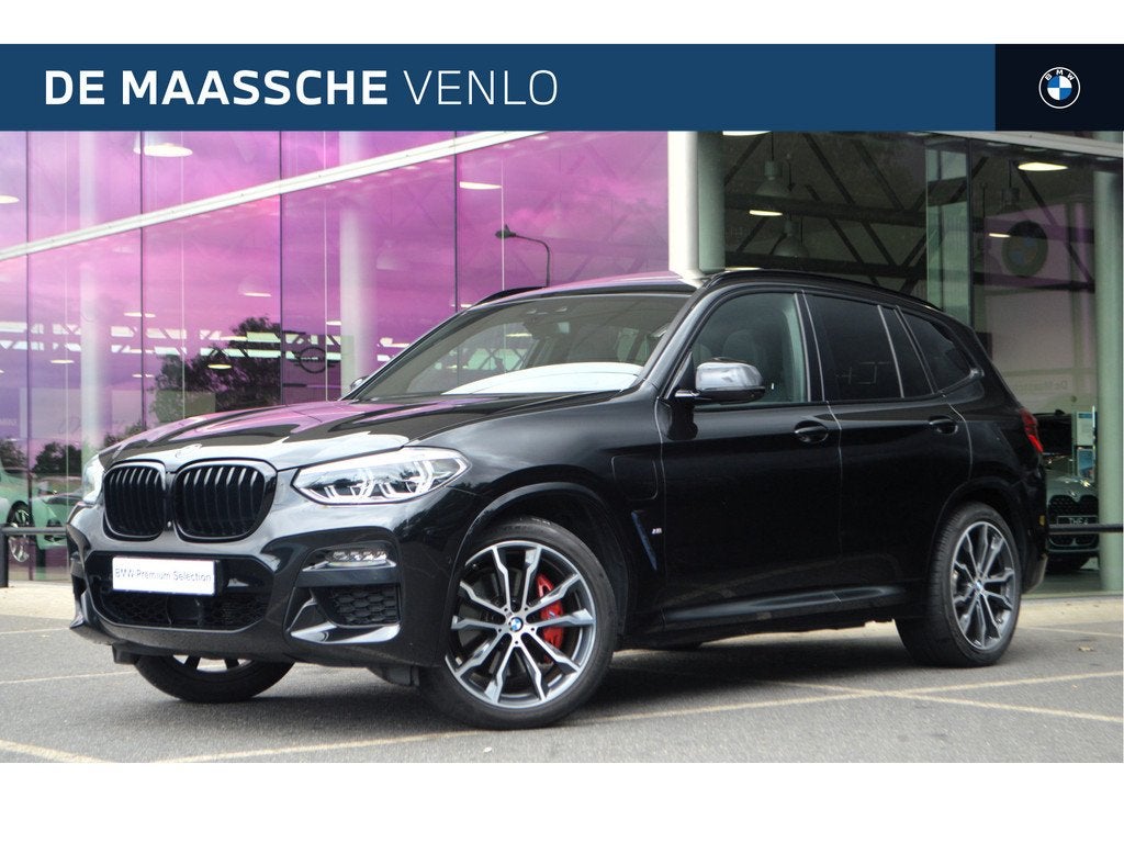 BMW X3 xDrive30e M Sport Automaat / Panoramadak / Sportstoel, Auto's, BMW, 1998 cc, Zwart, 4 cilinders, Zwart