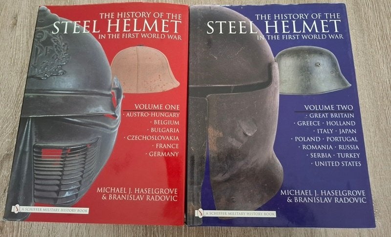 The History of the Steel Helmet in the First World War 1+2, Verzamelen, Ophalen of Verzenden, Landmacht, Duitsland, Boek of Tijdschrift