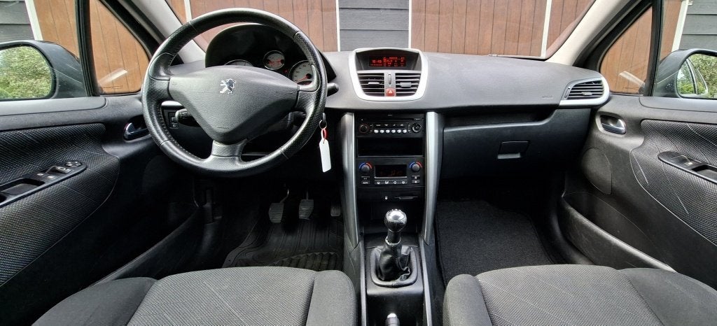 Peugeot 207 SW 1.6 VTi XS | Trekhaak | Bluetooth | Ruime aut, Stof, Gebruikt, 4 cilinders, Metallic lak