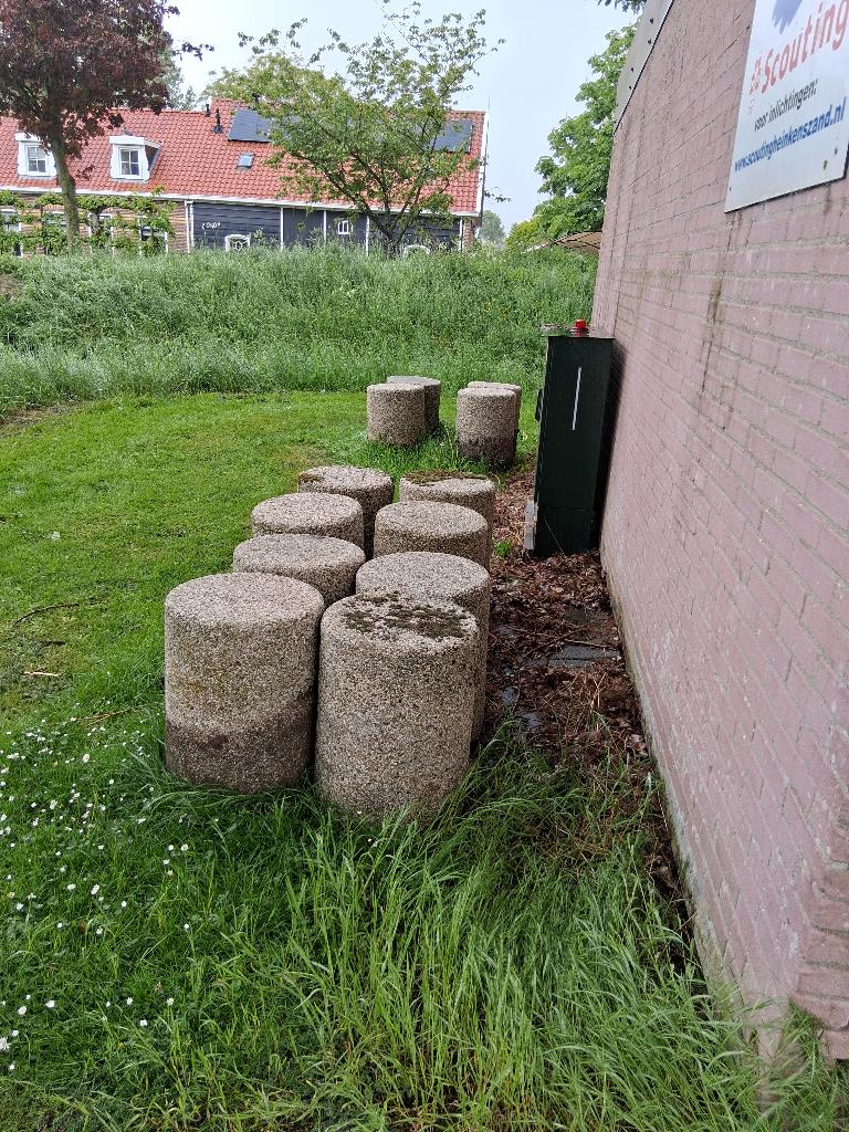 Sierbetonpoeren, Ophalen, Gebruikt, Minder dan 180 cm, Palen