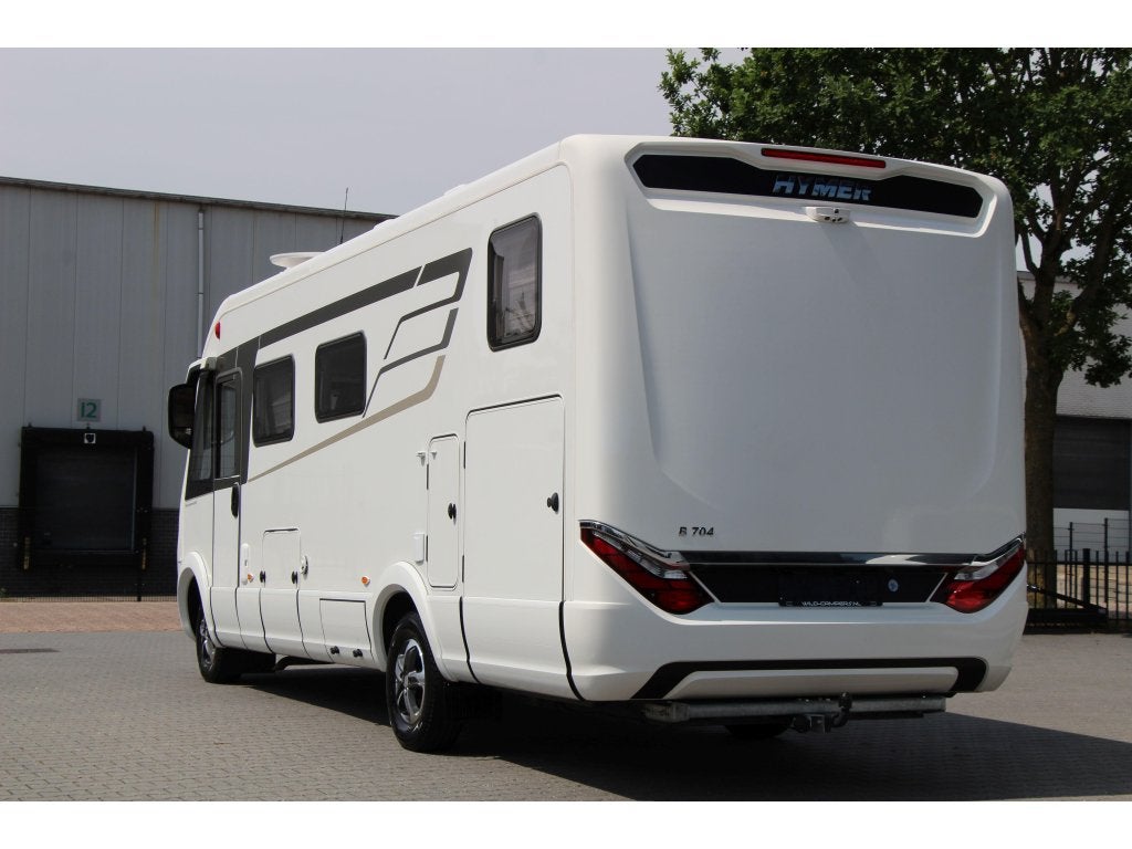 Hymer B 704 SL - 180PK 9T AUT - ENKELE BEDDEN - BOVENKASTJES, Caravans en Kamperen, Campers, Chemisch toilet, Ringverwarming, Fiat