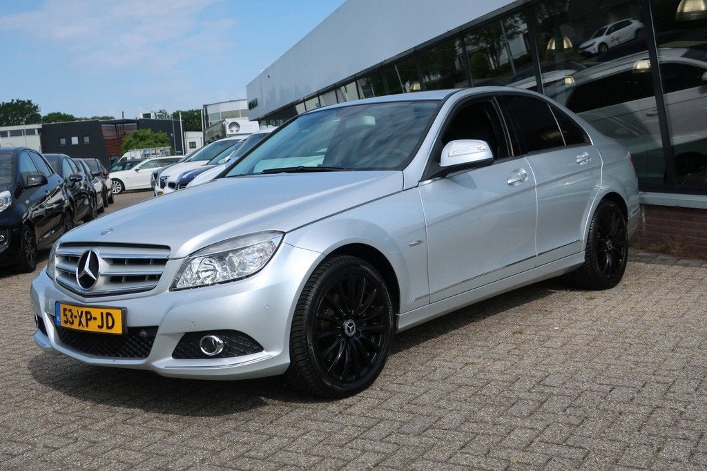 Mercedes-Benz C-klasse 280 Avantgarde, Auto's, Mercedes-Benz, Automaat, Achterwielaandrijving, Zwart, Leder en Stof