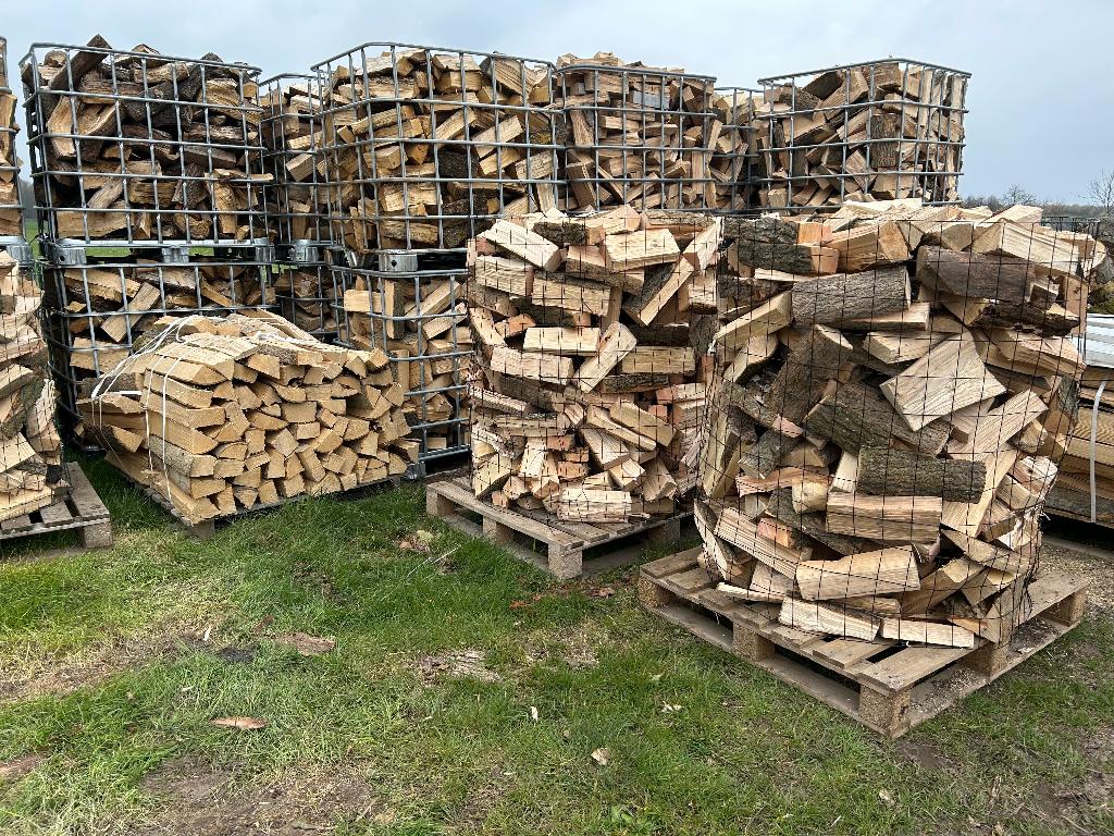 Droog haardhout eik/es             €95  per kuub, Minder dan 3 m³, Ophalen, Eikenhout, Blokken