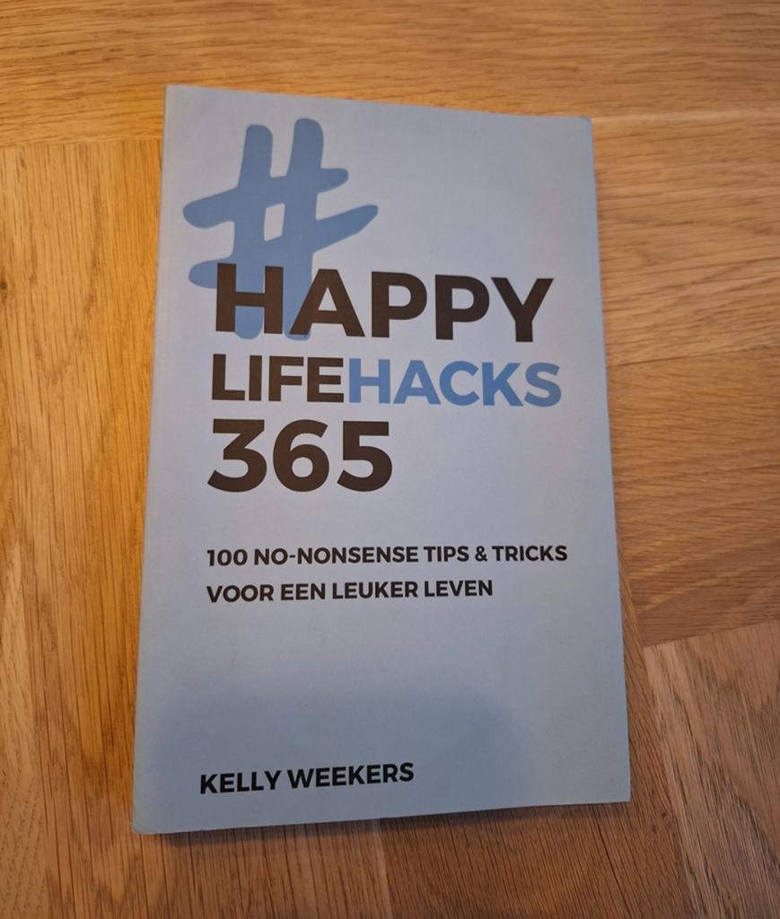 Boek Happy lifehacks 365, Boeken, Ophalen of Verzenden