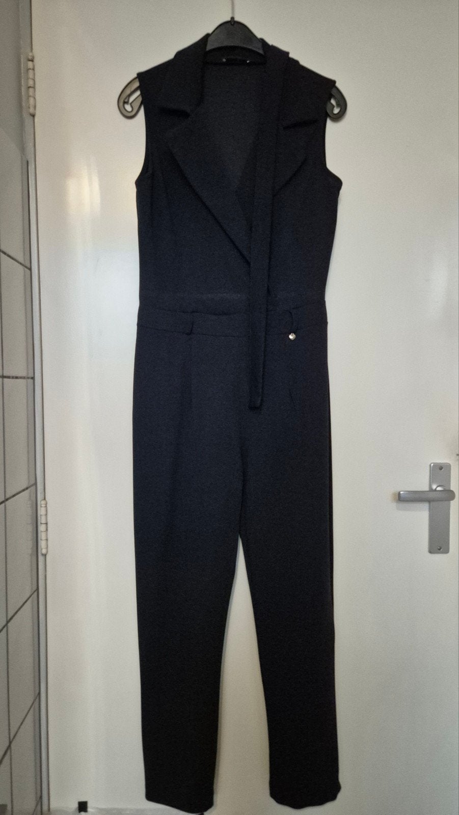 Jantje Korten, donkerblauwe jumpsuit, ongedragen, maat 38/38, Jantje Korten, Zwart, Nieuw, Ophalen of Verzenden