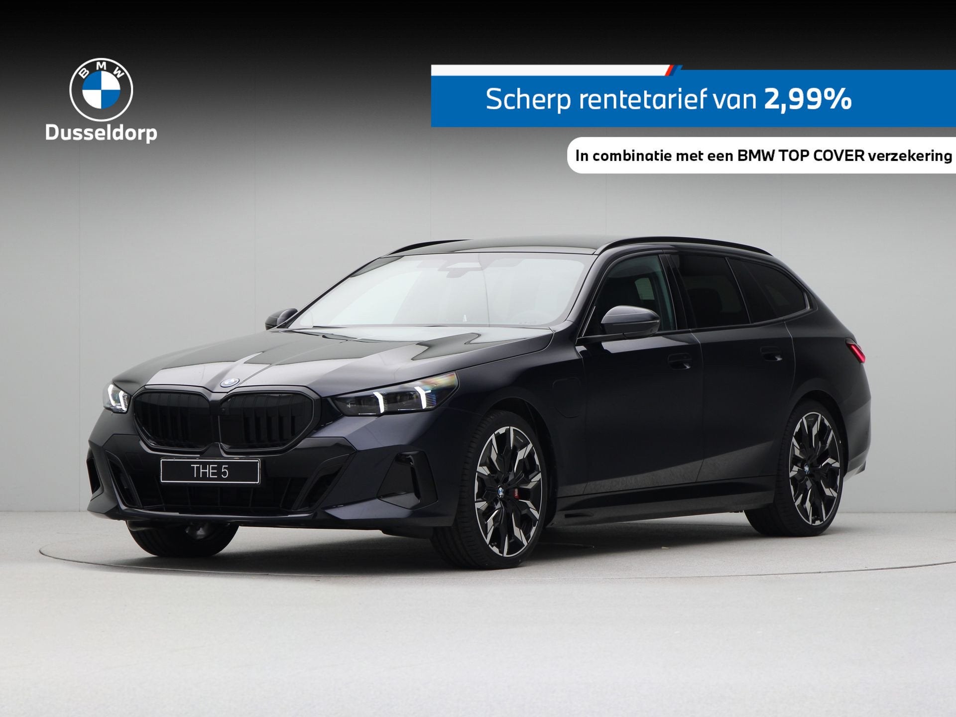 BMW 5 Serie Touring 550e xDrive (bj 2026, automaat), Auto's, Automaat, Zwart, Overige brandstoffen, Zwart