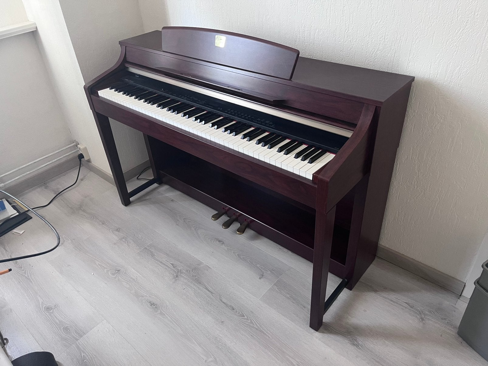 Yamaha electrische piano Clavinova CLP 370, Ophalen, Bruin, Digitaal, Zo goed als nieuw
