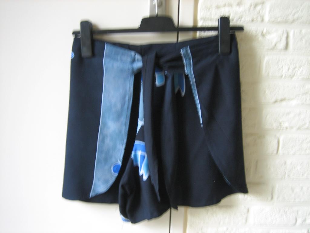Heerlijk luchtige batik sjort COLINE 36-38-40-42-44 snazzeys, Kleding | Dames, Maat 38/40 (M), Coline, Kort, Verzenden